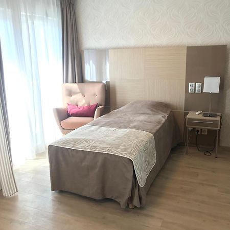 Zenao Montreuil- Croix De Chavaux Lejlighed Montreuil  Eksteriør billede