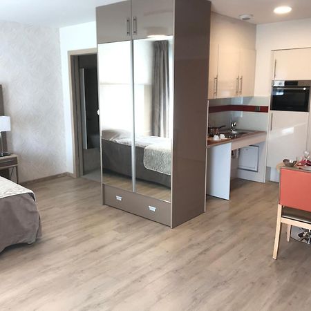 Zenao Montreuil- Croix De Chavaux Lejlighed Montreuil  Eksteriør billede